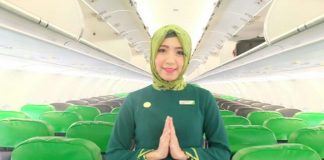 Liana Pramugari CitiLink : “Nribun gagal terus, saya ganti dengan pantun”