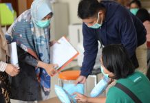 Tribun Kidul sumbang APD ke Ikatan Dokter Indonesia