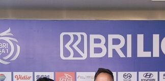 Dalam Bayang-Bayang “Ultimatum” Managemen, Munster : “Saya Profesional, 20 Tahun Di Sepak Bola”