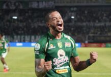 Unggul Jumlah Pemain, Persebaya Hanya Menang 1 Gol